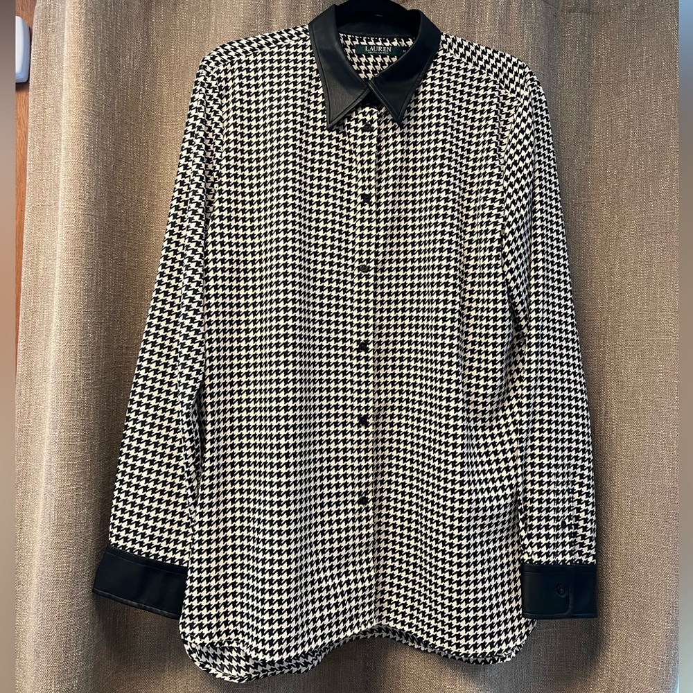 Lauren Ralph Lauren-herringbone–faux leather cuffs & collar– long sleeves –  XL